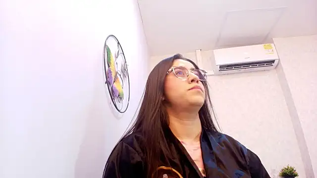 Amy wats0n online show from October 2025 07:22:02 PM