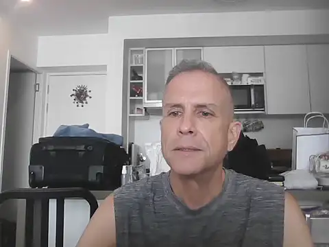 Diegoperrote682661 online show from October 2025 07:00:01 PM