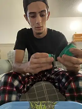 kennylove420 online show from October 2025 11:02:01 PM