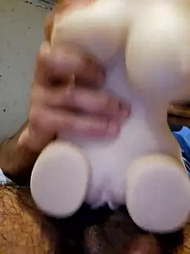 Axeltu77 online show from April 2026 07:49:01 AM