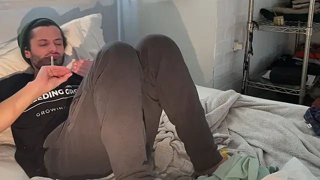 Snapshot of Dylansd chatting on December 2024 01:59:02 PM Dylansd online show from December 2024 01:59:02 PM