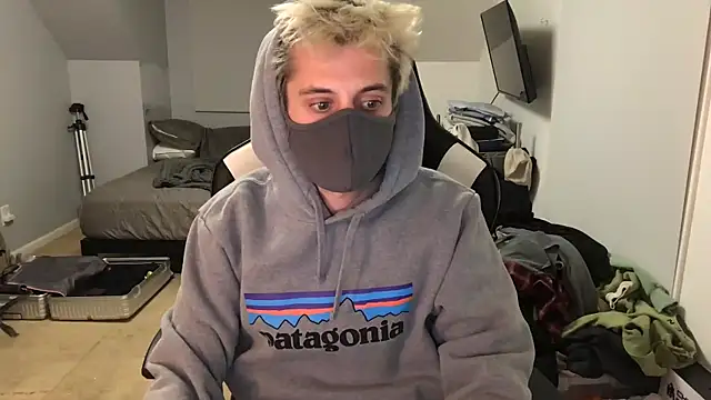 Snapshot of Dylansd chatting on February 2025 12:19:02 AM Dylansd online show from February 2025 12:19:02 AM