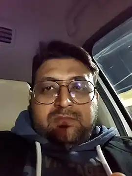 Snapshot of hardyloves chatting on December 2024 11:12:02 PM hardyloves online show from December 2024 11:12:02 PM