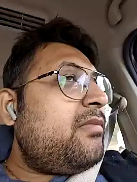 Snapshot of hardyloves chatting on December 2024 02:19:02 AM hardyloves online show from December 2024 02:19:02 AM