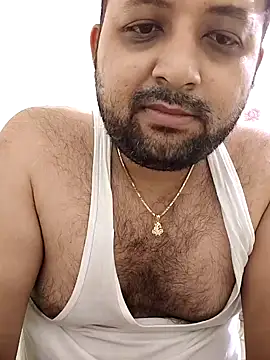 Snapshot of hardyloves chatting on December 2024 03:51:02 AM hardyloves online show from December 2024 03:51:02 AM