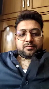 Snapshot of hardyloves chatting on December 2024 07:01:01 AM hardyloves online show from December 2024 07:01:01 AM