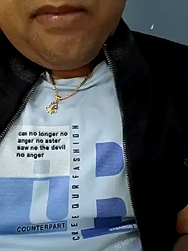 Snapshot of hardyloves chatting on January 2025 05:27:01 AM hardyloves online show from January 2025 05:27:01 AM