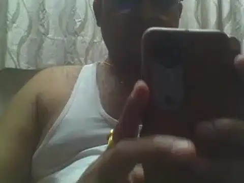 Snapshot of hardyloves chatting on January 2025 06:02:02 PM hardyloves online show from January 2025 06:02:02 PM