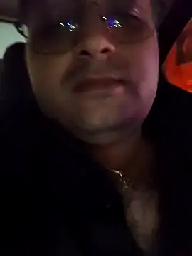 Snapshot of hardyloves chatting on January 2025 01:13:01 PM hardyloves online show from January 2025 01:13:01 PM