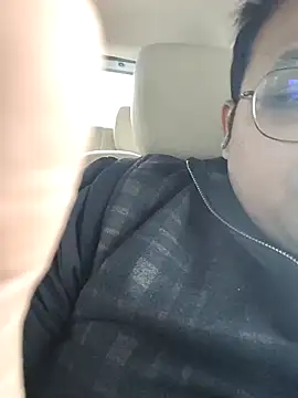 Snapshot of hardyloves chatting on January 2025 12:26:01 PM hardyloves online show from January 2025 12:26:01 PM