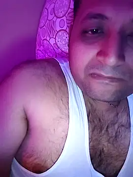 Snapshot of hardyloves chatting on January 2025 01:42:02 PM hardyloves online show from January 2025 01:42:02 PM