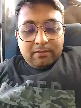 Snapshot of hardyloves chatting on January 2025 11:48:02 AM hardyloves online show from January 2025 11:48:02 AM