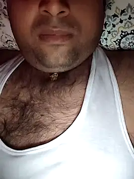 Snapshot of hardyloves chatting on January 2025 05:45:02 PM hardyloves online show from January 2025 05:45:02 PM