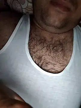 Snapshot of hardyloves chatting on March 2025 04:50:02 PM hardyloves online show from March 2025 04:50:02 PM