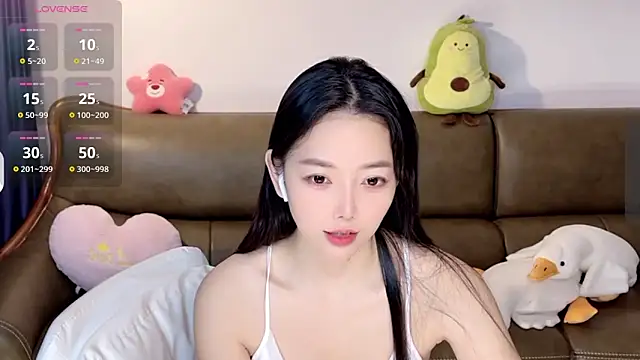 Yilin1999 online show from December 2024 02:43:02 AM