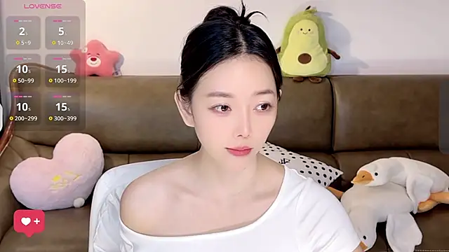 Yilin1999 online show from February 2025 12:47:02 AM