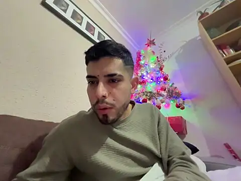 Snapshot of Chicos_defiesta chatting on January 2025 04:06:01 PM Chicos defiesta online show from January 2025 04:06:01 PM