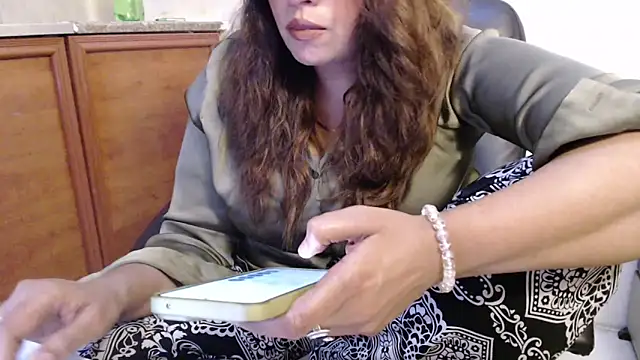 Snapshot of pareeti chatting on October 2025 11:02:01 PM pareeti online show from October 2025 11:02:01 PM