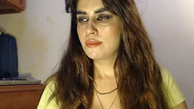 Snapshot of pareeti chatting on November 2025 01:05:02 AM pareeti online show from November 2025 01:05:02 AM