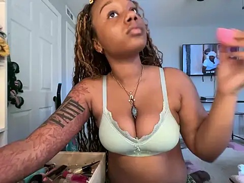 Snapshot of strip4faith chatting on February 2026 08:41:02 PM strip4faith online show from February 2026 08:41:02 PM