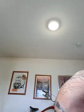 Snapshot of mileflav0r chatting on March 2026 07:45:02 AM mileflav0r online show from March 2026 07:45:02 AM