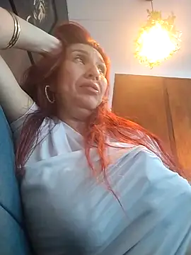 Snapshot of Perla_Franco chatting on April 2026 06:47:02 AM Perla Franco online show from April 2026 06:47:02 AM