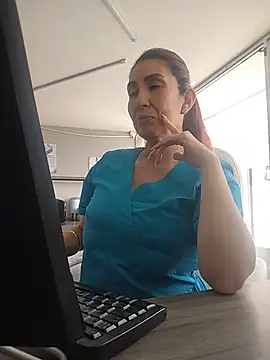Snapshot of Perla_Franco chatting on June 2026 06:28:02 PM Perla Franco online show from June 2026 06:28:02 PM