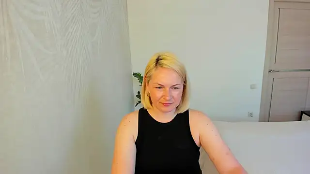 Alicee Gracee online show from May 2026 08:08:01 AM