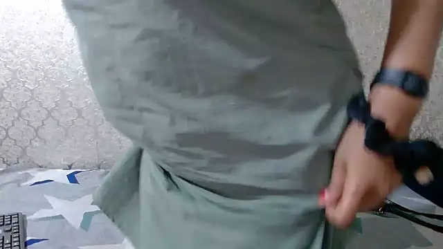 MaximTease24 online show from February 2025 10:53:01 PM