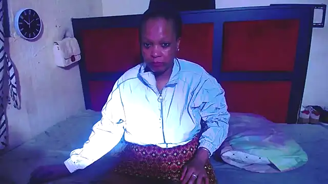 MaximTease24 online show from May 2026 04:59:02 PM