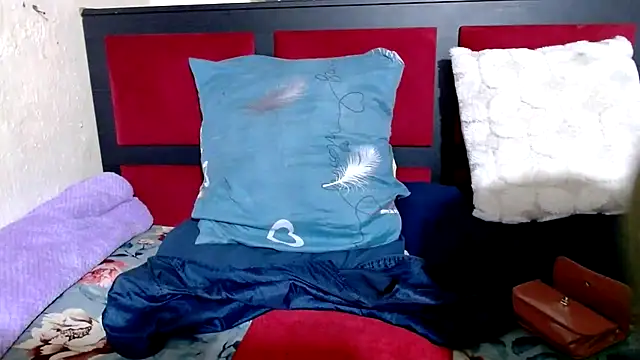 MaximTease24 online show from June 2026 01:57:02 PM