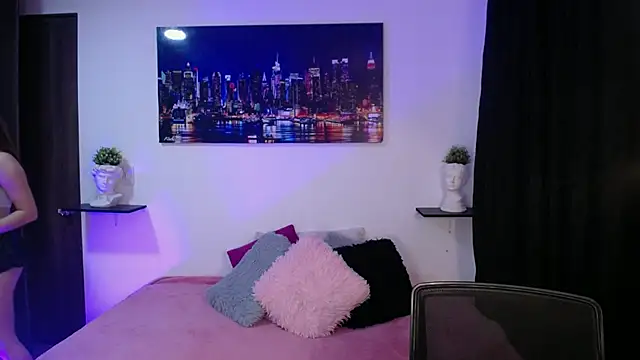 cristal-evanns online show from December 2024 06:22:02 AM