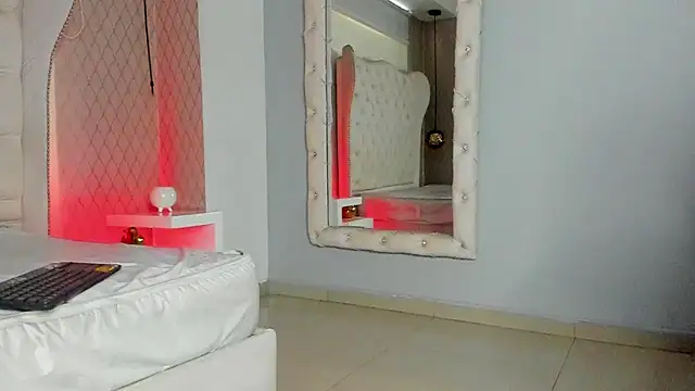 Snapshot of Lucii_fer_ chatting on February 2026 12:12:01 PM Lucii fer online show from February 2026 12:12:01 PM