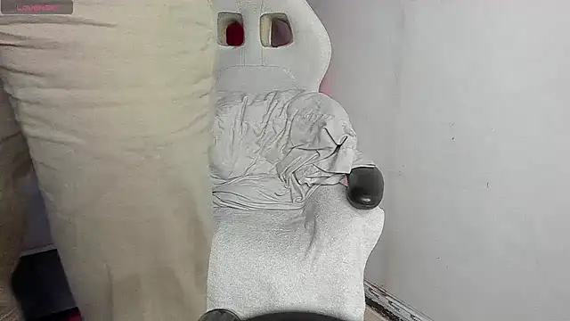 Snapshot of Lucii_fer_ chatting on March 2026 11:29:02 AM Lucii fer online show from March 2026 11:29:02 AM