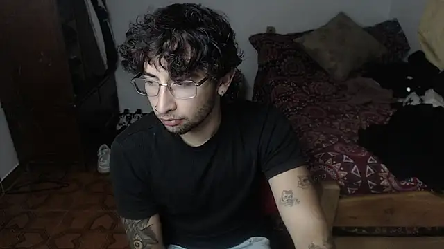 Snapshot of Dereck_Dickson chatting on September 2025 02:23:01 AM Dereck Dickson online show from September 2025 02:23:01 AM