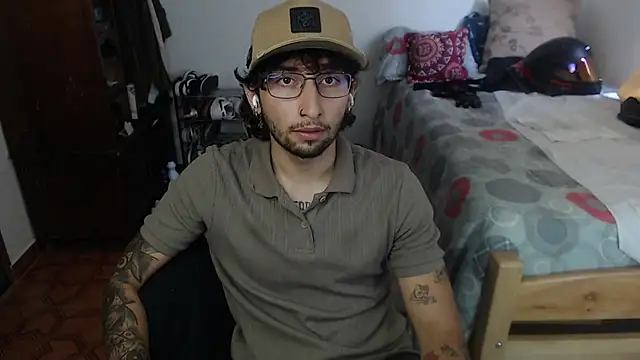 Snapshot of Dereck_Dickson chatting on October 2025 05:20:02 PM Dereck Dickson online show from October 2025 05:20:02 PM