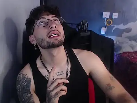 Snapshot of Dereck_Dickson chatting on October 2025 01:03:02 PM Dereck Dickson online show from October 2025 01:03:02 PM