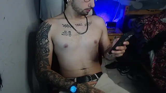 Snapshot of Dereck_Dickson chatting on November 2025 06:36:01 AM Dereck Dickson online show from November 2025 06:36:01 AM