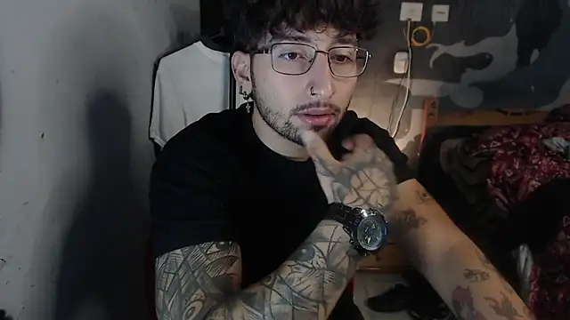 Snapshot of Dereck_Dickson chatting on November 2025 02:54:01 AM Dereck Dickson online show from November 2025 02:54:01 AM