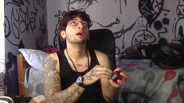 Snapshot of Dereck_Dickson chatting on December 2025 03:16:02 PM Dereck Dickson online show from December 2025 03:16:02 PM