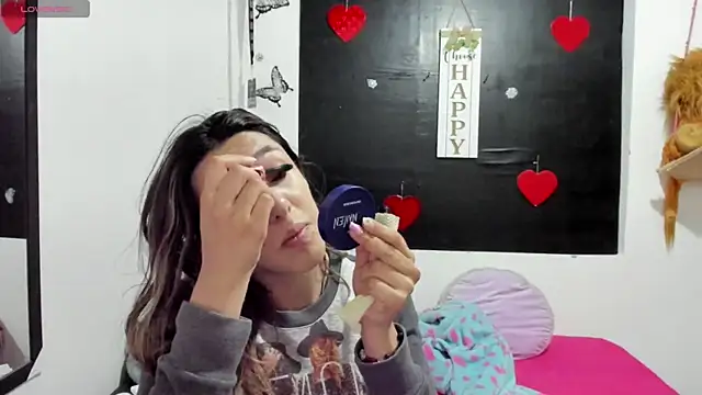 queen-natty online show from January 2025 04:21:01 AM