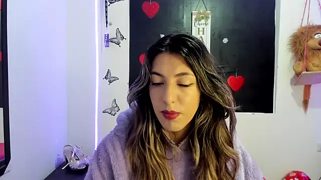 queen-natty online show from February 2025 01:00:02 PM