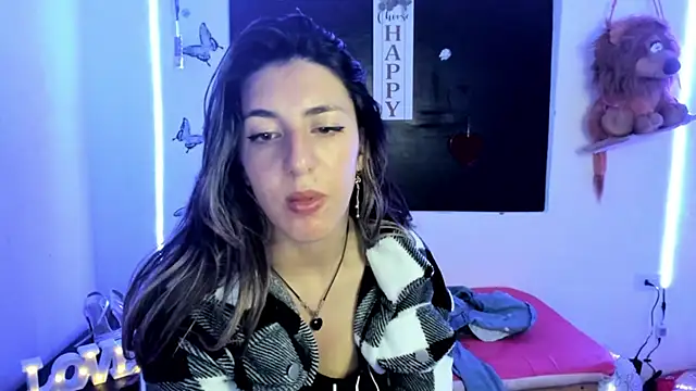 queen-natty online show from March 2025 06:39:02 AM