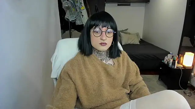 ShiiraVelkor online show from September 2025 09:46:01 AM