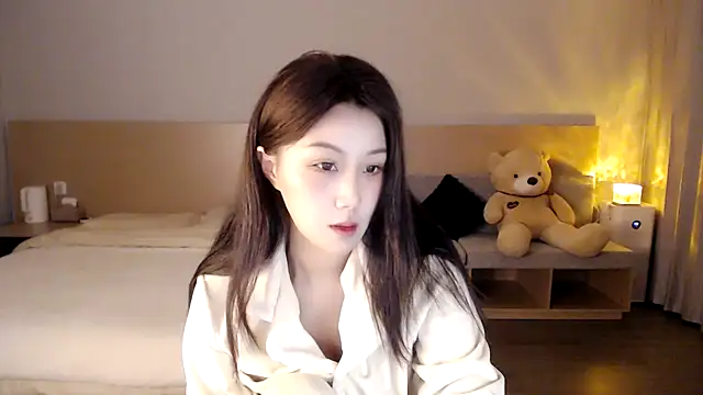 Snapshot of Lucky-baby chatting on December 2024 01:50:02 PM Lucky-baby online show from December 2024 01:50:02 PM