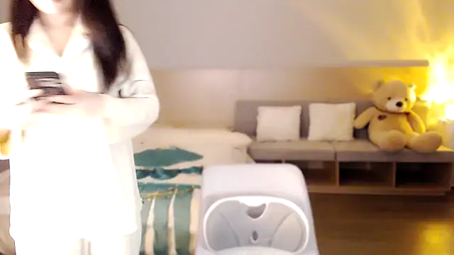 Snapshot of Lucky-baby chatting on February 2025 01:55:01 PM Lucky-baby online show from February 2025 01:55:01 PM