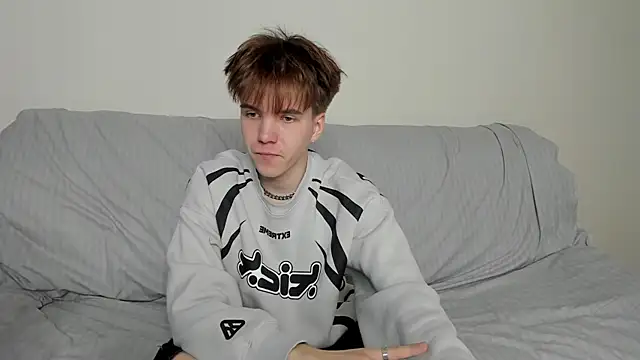 Snapshot of braxiboy chatting on December 2024 08:36:01 AM braxiboy online show from December 2024 08:36:01 AM