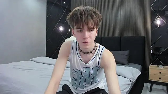 Snapshot of braxiboy chatting on December 2024 09:55:01 AM braxiboy online show from December 2024 09:55:01 AM