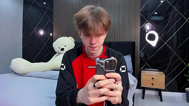 Snapshot of braxiboy chatting on January 2025 03:45:01 PM braxiboy online show from January 2025 03:45:01 PM