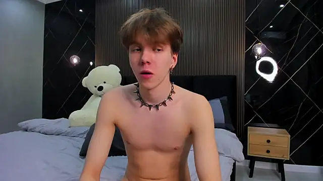 Snapshot of braxiboy chatting on January 2025 01:04:02 PM braxiboy online show from January 2025 01:04:02 PM